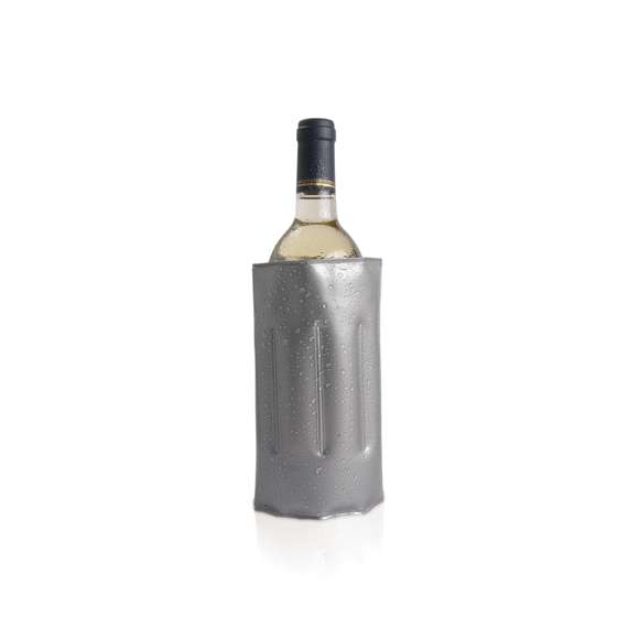Enfriador para botellas fabricado en resistente PVC, con cierre ajustable de velcro. Líquido refrigerante interior y acabado termo sellado. Disponible en variada gama de colores.