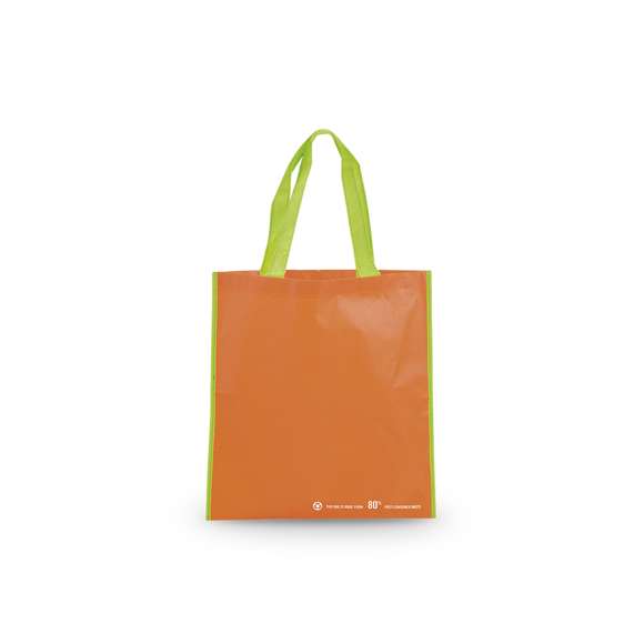Bolsa en resistente material PET reciclado en variada gama de vivos colores brillantes. Con asas largas de 60cm en verde y reforzadas en nylon. Fuelle en verde reforzado con ribetes. De acabado cosido y resistencia hasta 12kg de peso.